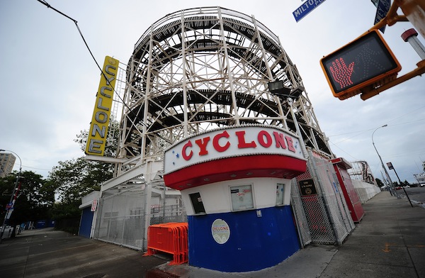 New York's historical roller coaster "Th