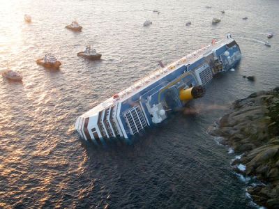 costa-concordia-off-coast_47180_600x450