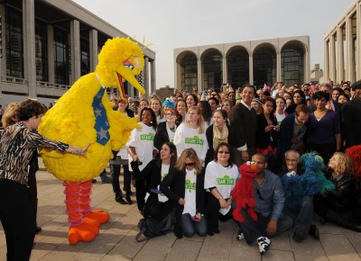 Sesame Street's Big Bird charactor (L) j