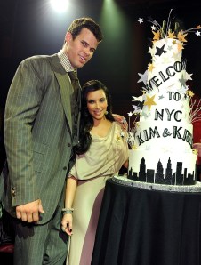 A Night Of Style & Glamour To Welcome Newlyweds Kim Kardashian And Kris Humphries - Inside