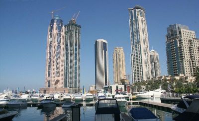 800px-Dubai_Marina_on_16_February_2007_Pict_1