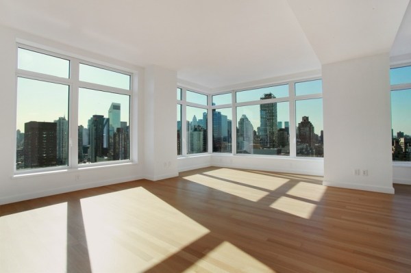 No secrets hiding in this sunlit room