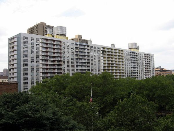 800px-Washington_Square_Village