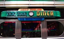 The Midtown Tick Tock Diner. (ticktockdinerny.com/)