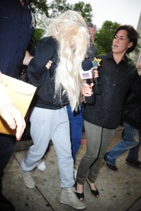 Amanda Bynes Departs Manhattan Central Booking
