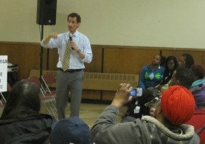 Anthony Weiner at a mayoral forum in Harlem.