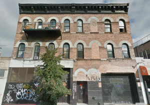(Street View)