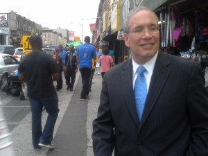 Manhattan Borough President Scott Stringer stumps in Flatbush, Brooklyn.