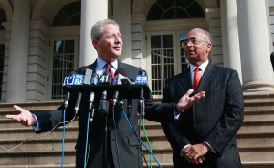 Freddy Ferrer and Bill Thompson back in 2008. (Photo: Mario Tama/Getty Image)