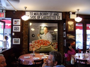 Lombardi's Pizzeria (via Flickr)