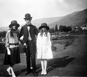 On a summer visit to Butte in about 1917, W. A. Clark posed with daughters Andrée, left, and Huguette. Montana Historical Society, from the book Empty Mansions.