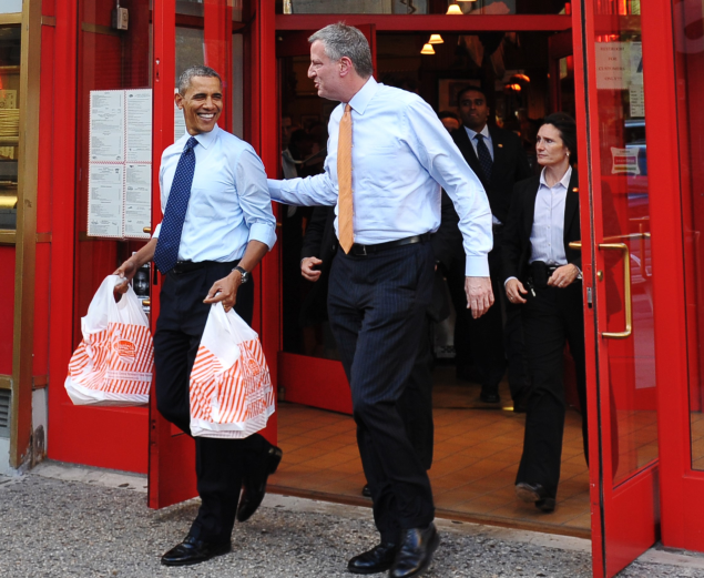 Barack Obama and Bill de Blasio in Brooklyn. (Photo: Mandel Ngan/Getty)