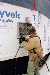Keeping electrical work clean. (flickr)