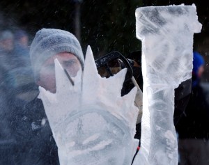 Ice carving. (Photo by Spencer Platt/Getty Images)