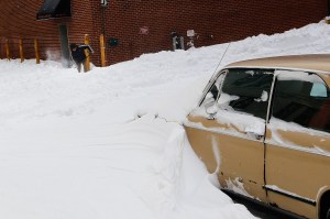 A Brooklyn car buried in snow after the 2010 storm. (Photo: Chris Hondros/Getty)