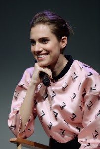 Allison Williams wearing a Windows '95 screensaver at the Apple Store SoHo. (Photo: Getty images)