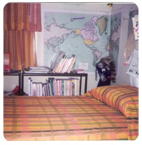 Change your bedspread, change everything! (not_on_display, flickr)
