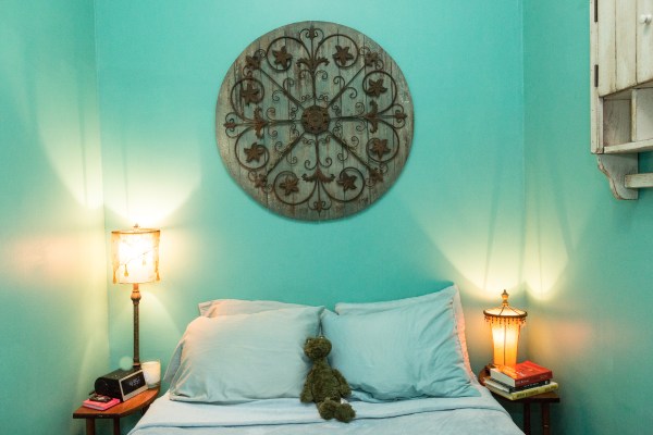 Kimberly Kaye's Apartment courtesy of Airbnb/Nathan Perkel
