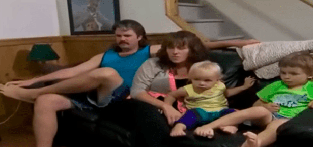 The family enjoying some tech-free family time (Screengrab: YouTube)