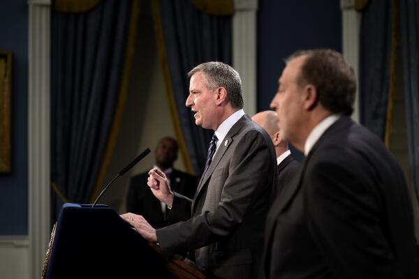 Bill de Blasio at today's labor contract announcement. (Photo: Twitter/@NYCMayorsOffice)