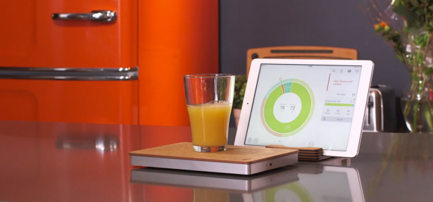 This chopping board is the marriage of chopping carrots and embedded network systems that we've been waiting for all these years. (via The Orange Chef Co.)