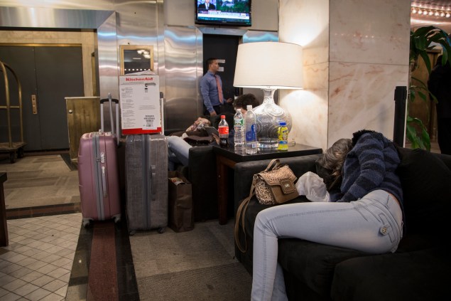 The lobby of the Hotel Carter draws an eclectic crowd (Photo: Kaitlyn Flannagan) 