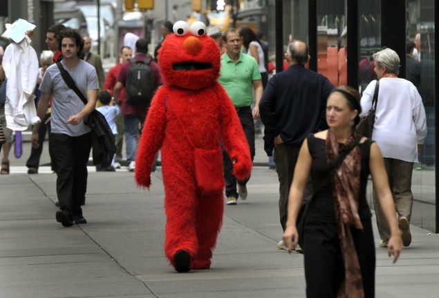 Elmo Bad: A costumed Elmo wanders Times Square. (Getty)