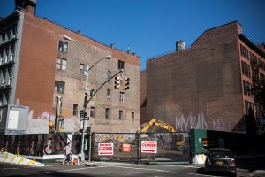 The construction site of the luxury apartments used to be a parking lot. (Andrew Burton/Getty Images)