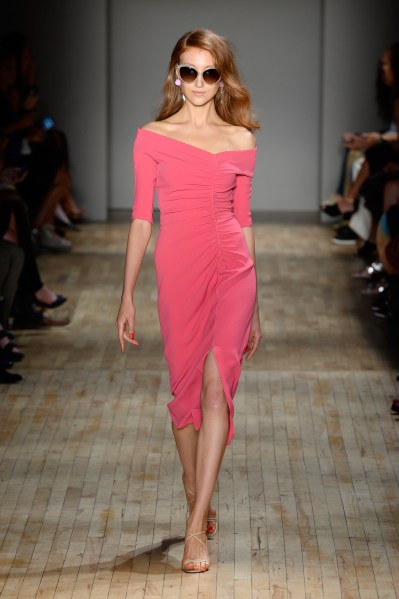 You can really see Monroe's influence in this vampy number. (Photo via Getty)