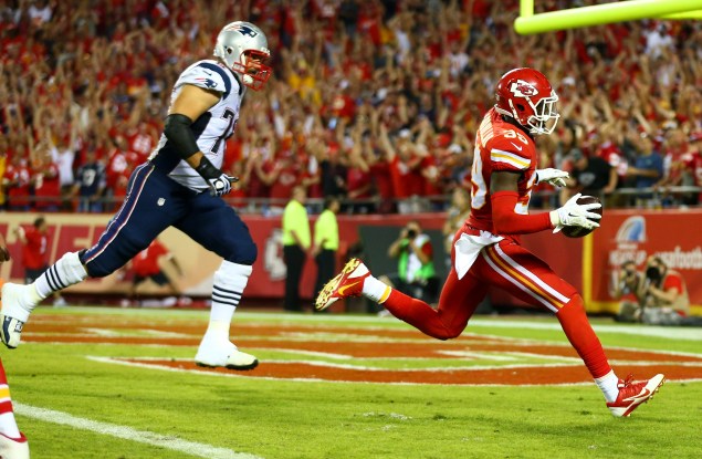 Husain Abdullah #39 of the Kansas City Chiefs scores a touchdown before his display of faith that was penalized. (Photo by Dilip Vishwanat/Getty Images)