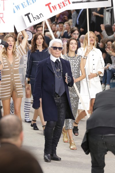 CHANEL SS15 Runway Show