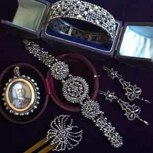 Cut steel jewelry (Lenore Dailey/instagram)