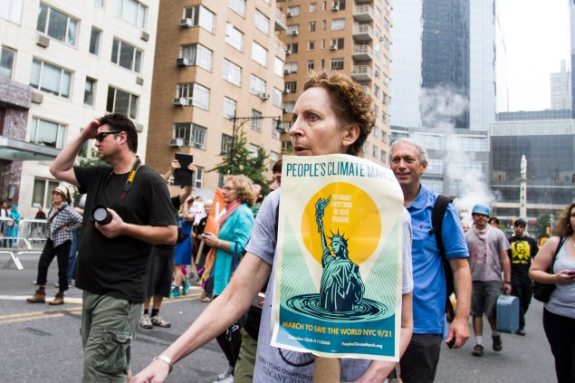 More than 310,000 people paraded against climate change on Sunday (Photo: David Cole).