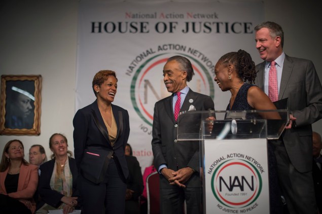 Rachel Noerdlinger with Rev. Al Sharpton and Chirlane McCray. (Photo: NYC Mayor's Office)