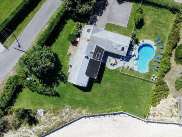 Domenic Recchia's oceanfront house, with in-ground swimming pool (Screengrab: Douglas Elliman)