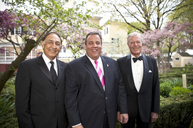 Farahi (left) with Governor Chris Christie at Kean's 2013 Governor's Ball. 