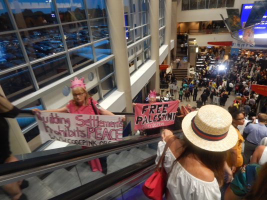 Invitees protest U.S. policy in Palestine