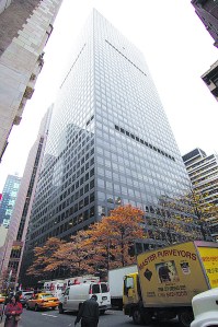 1166 6th property shark Larry Summers’ Old Hedge Fund, D. E. Shaw, Doubles Space at 1166 Sixth