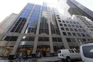 320 park avenue property shark Trading Firm Takes Two Floors of Old JPMorgan Space
