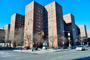 bletwin  6 0 Ackman/Winthrop on Stuy Town Foreclosure: Yes We Can