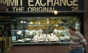 diamond Extell Sells Rare Diamond District Building to Mysterious Kazakhstani Jeweler