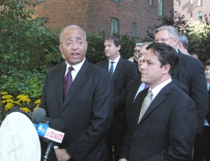 thompson2 Thompson, Electeds Rally Behind Stuy Town Tenants; Bloomberg Doesnt