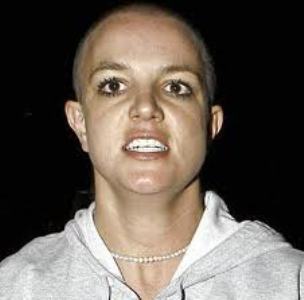 britney spears Whats She Doing On This Site?