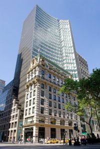 452 fifth agency exteriorhigh res1 452 Fifth Avenue Refinanced by JP Morgan Chase