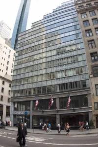 589 fifth avenue Worlds Largest H&M En Route to 589 Fifth Avenue