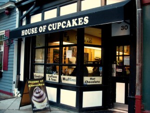 %name Cupcake Wars Winner Opens Bakery in West Village