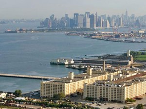 The Brooklyn Army Terminal (foreground). Photo courtesy NYCEDC