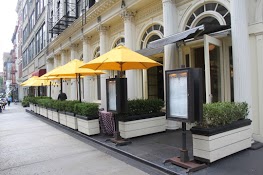 Outside View of City Hall Restaurant at 131 Duane Street