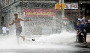 One slightly less expensive way to cool off (Getty)