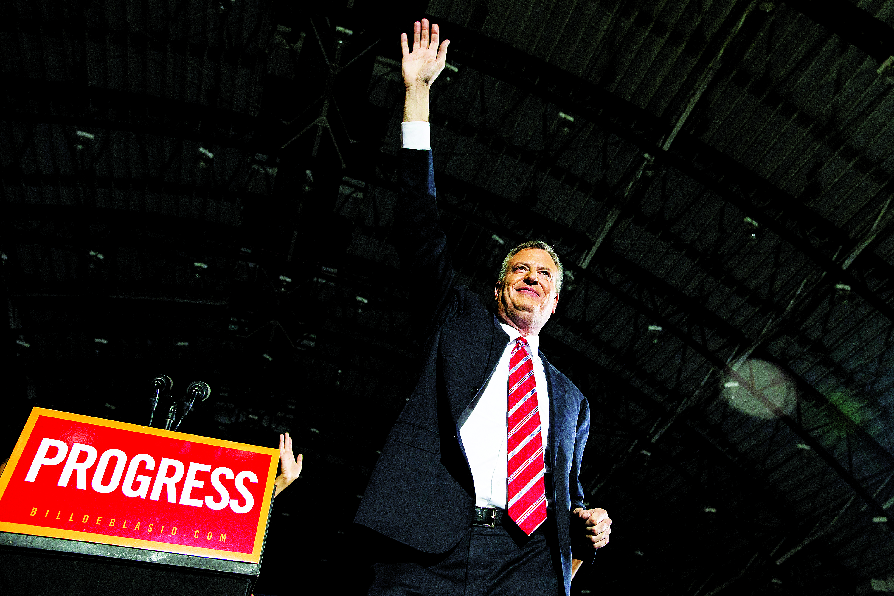 Bill de Blasio clamiing victory. (Photo: Andrew Burton/Getty Images)